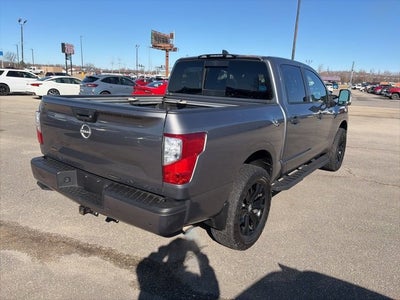 2024 Nissan Titan SV