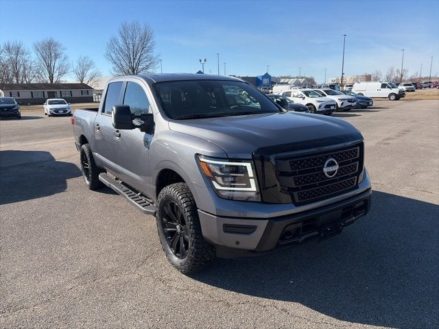 2024 Nissan Titan SV