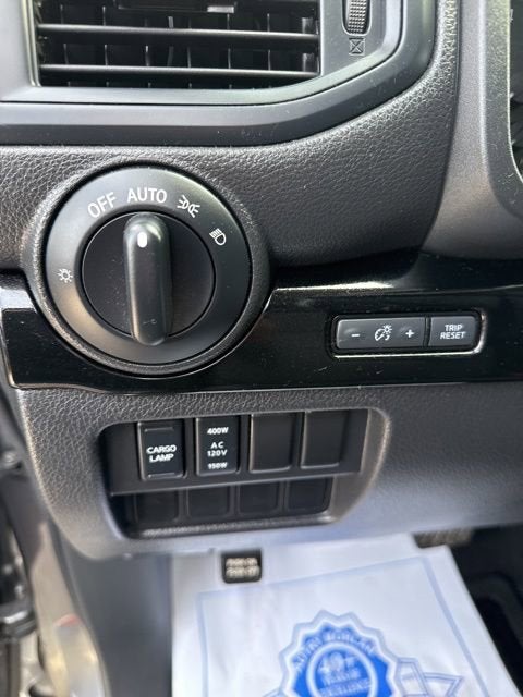 2024 Nissan Titan SV