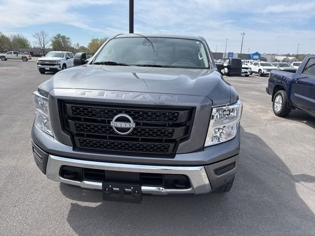 2024 Nissan Titan SV