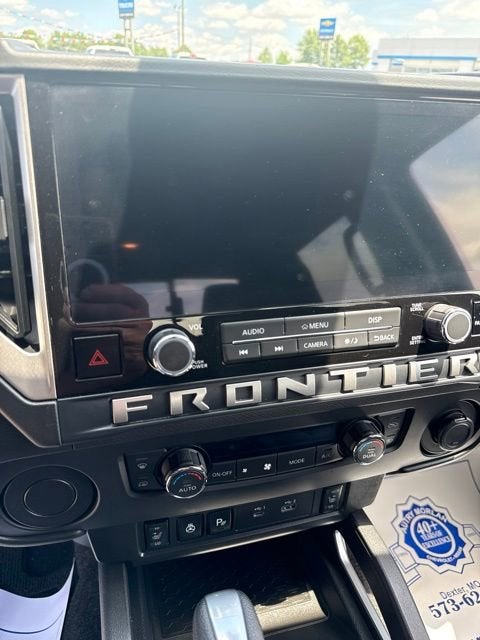 2025 Nissan Frontier SV