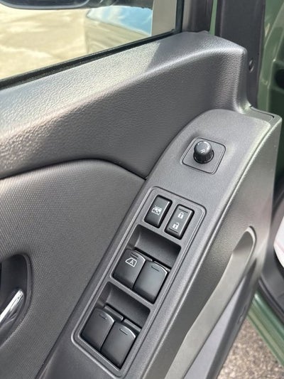 2024 Nissan Frontier SL