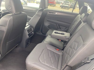 2024 Volkswagen Atlas Cross Sport 2.0T SE w/Technology