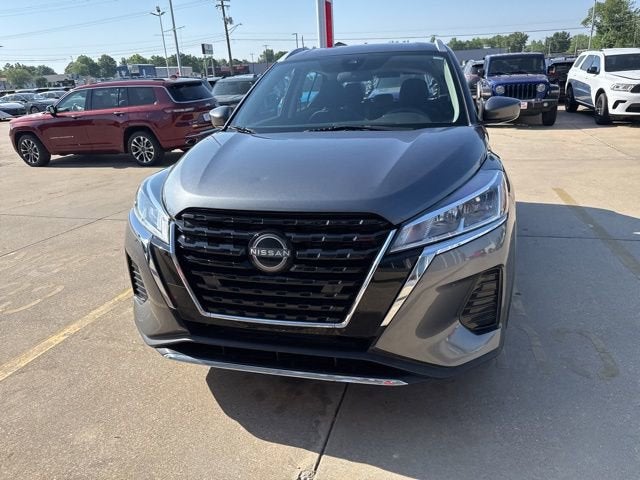 2022 Nissan Kicks SV
