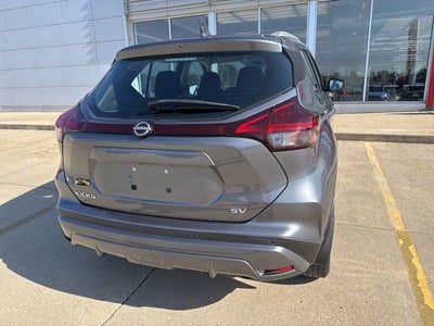 2022 Nissan Kicks SV