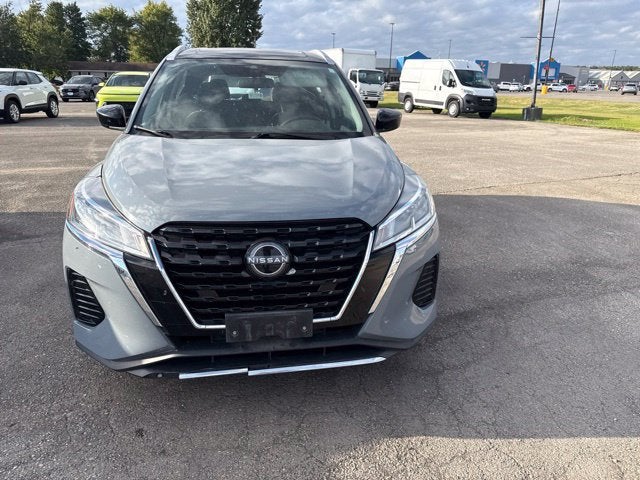 2022 Nissan Kicks SV
