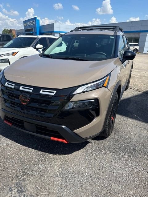 2025 Nissan Rogue Rock Creek