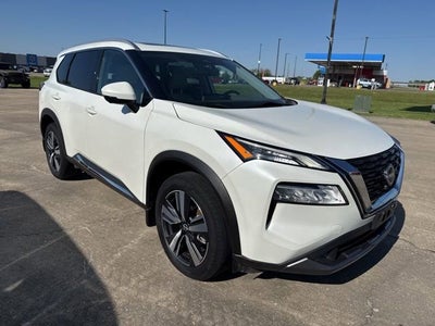 2022 Nissan Rogue SL