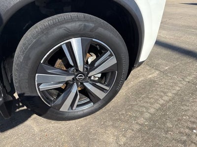 2022 Nissan Rogue SL
