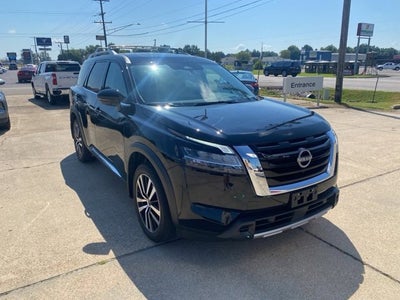 2024 Nissan Pathfinder Platinum