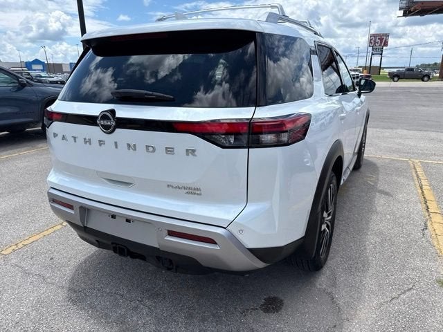 2025 Nissan Pathfinder Platinum