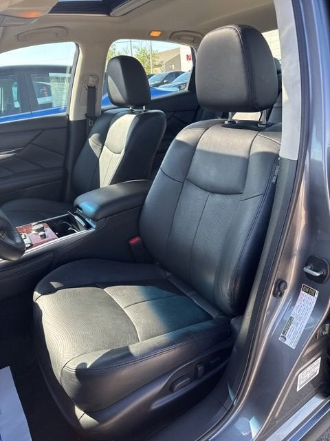 2019 INFINITI Q70 3.7 LUXE