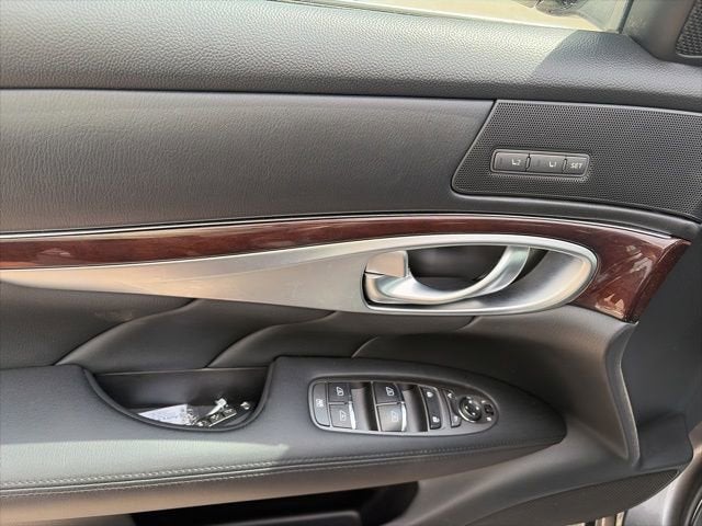 2019 INFINITI Q70 3.7 LUXE