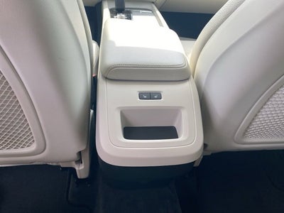 2023 Volvo XC60 Plus Bright Theme