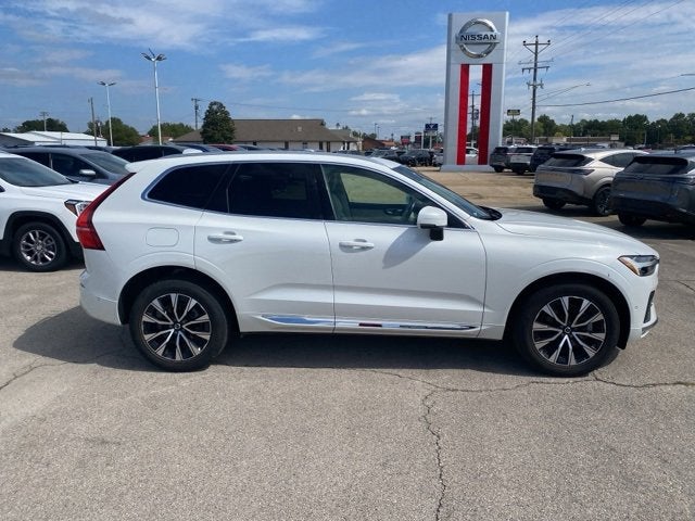 2023 Volvo XC60 Plus Bright Theme