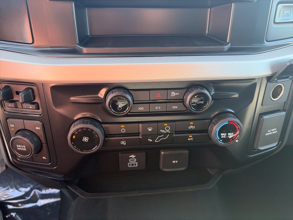 2027 Ford F-250SD XLT