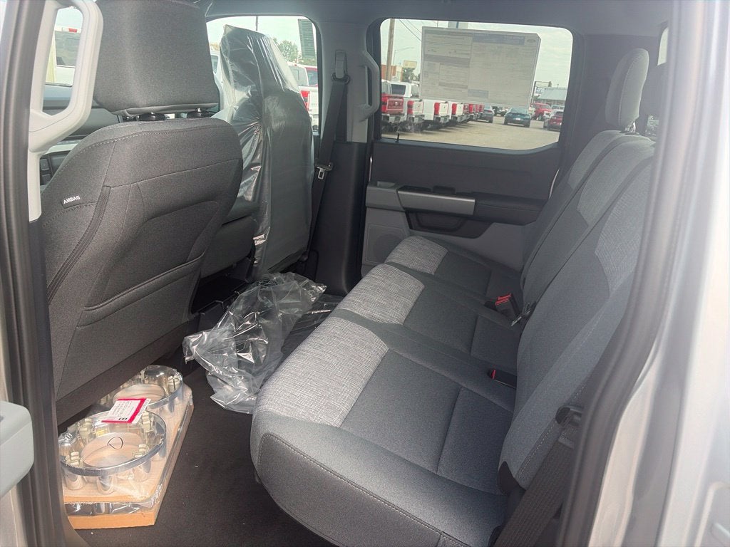 2027 Ford F-250SD XLT