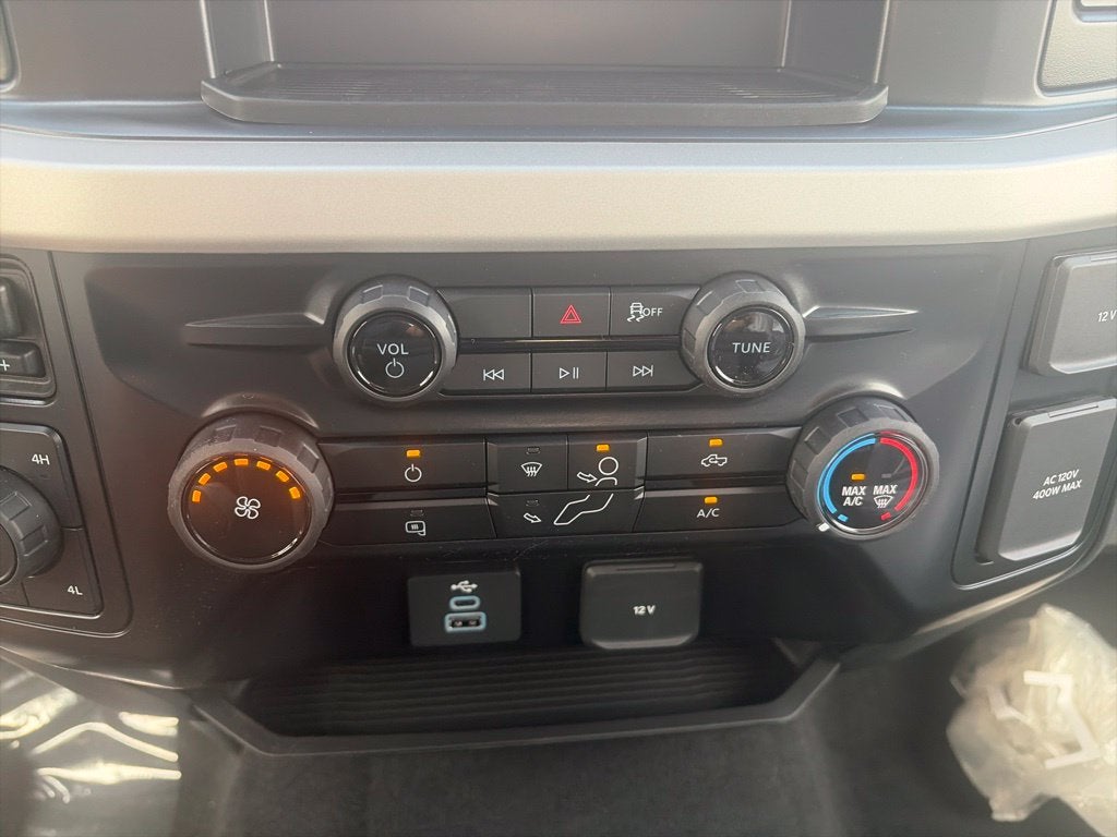 2027 Ford F-250SD XLT