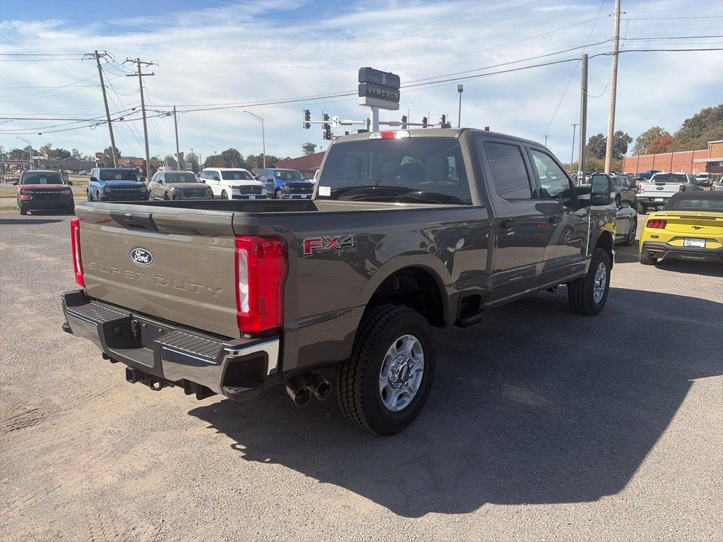 2027 Ford F-250SD XLT