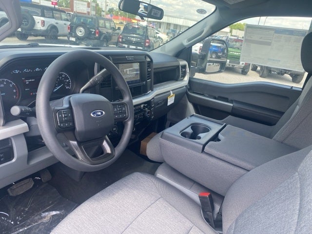 2025 Ford F-350SD XL