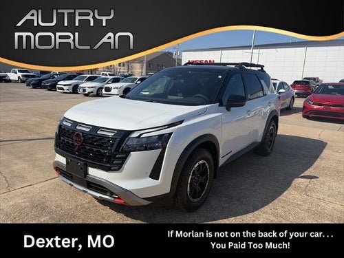 2026 Nissan Pathfinder SV