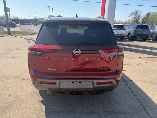 2026 Nissan Pathfinder Platinum