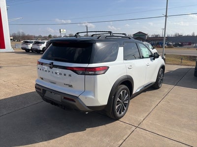 2026 Nissan Pathfinder Platinum