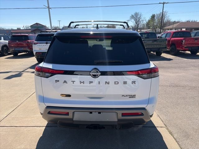 2026 Nissan Pathfinder Platinum