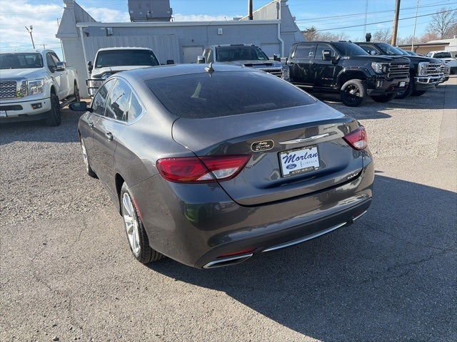 2017 Chrysler 200 Limited