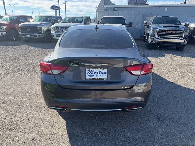 2017 Chrysler 200 Limited