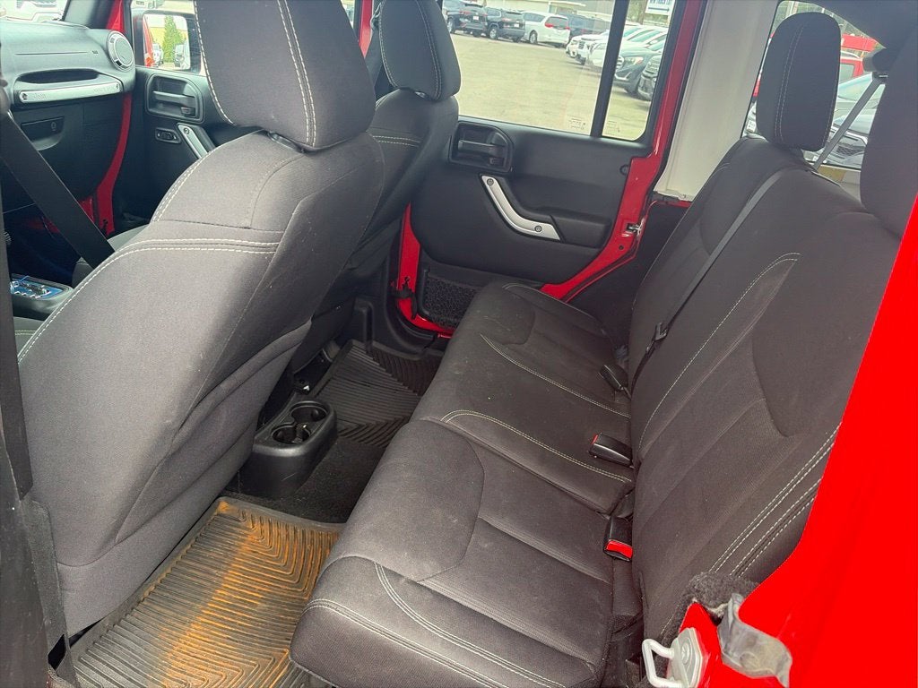 2016 Jeep Wrangler Unlimited Sahara