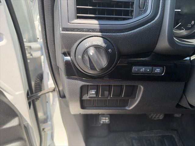 2022 Nissan Titan SV