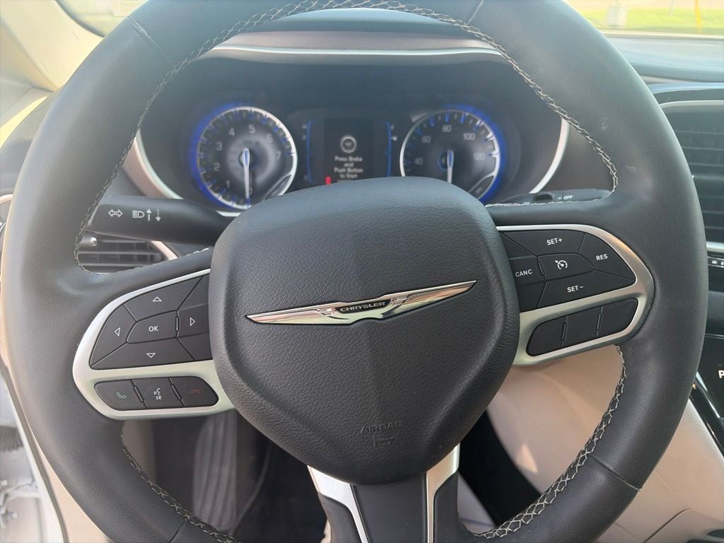 2024 Chrysler Voyager LX