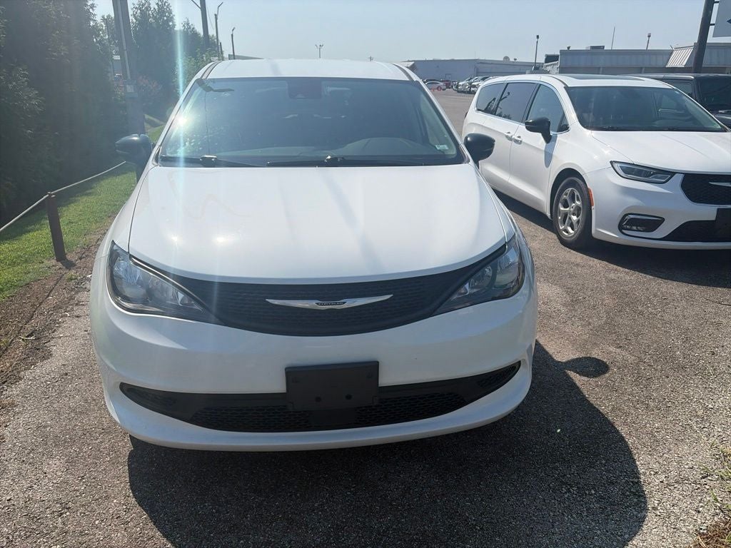2024 Chrysler Voyager LX