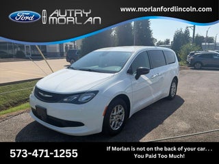 2024 Chrysler Voyager LX