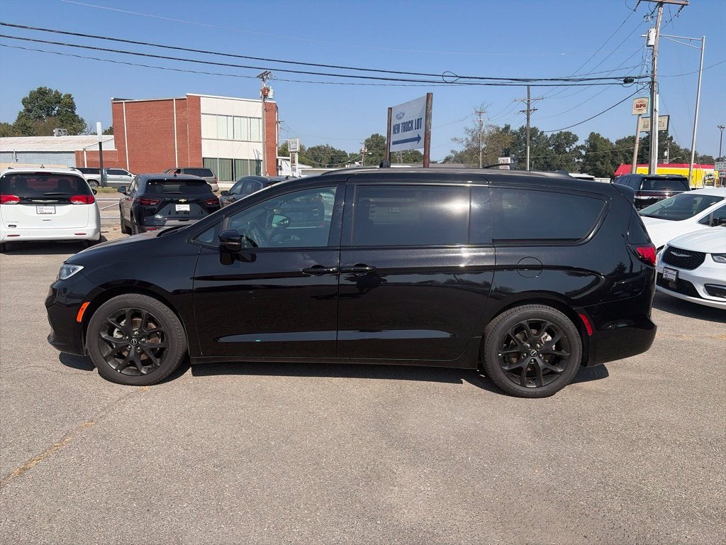 2025 Chrysler Pacifica Limited