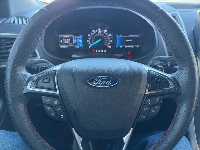 2022 Ford Edge ST Line