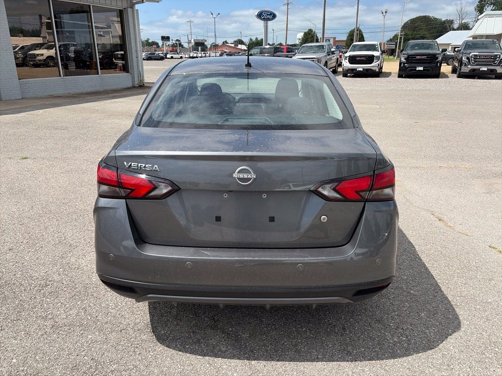 2025 Nissan Versa 1.6 S
