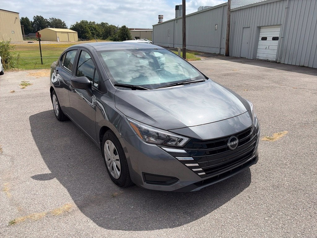 2025 Nissan Versa 1.6 S
