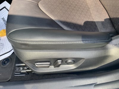 2023 Toyota Camry Hybrid XSE