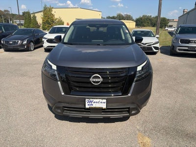 2025 Nissan Pathfinder S