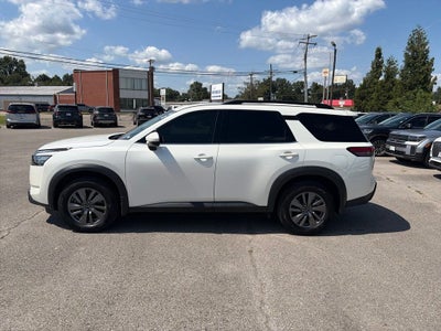 2024 Nissan Pathfinder SV