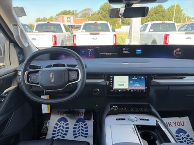2027 Lincoln Navigator L Reserve
