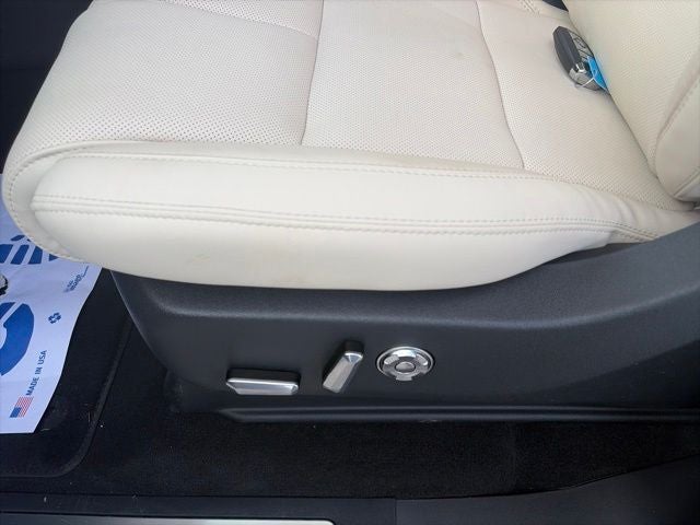 2027 Lincoln Navigator L Reserve