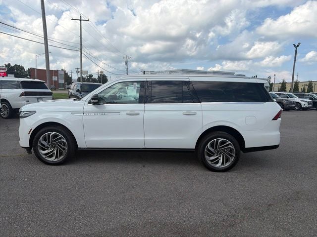 2027 Lincoln Navigator L Reserve