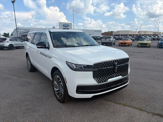 2027 Lincoln Navigator L Reserve