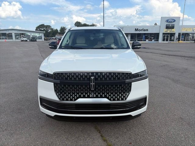 2027 Lincoln Navigator L Reserve
